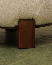 Load image into Gallery viewer, Maggie Chair