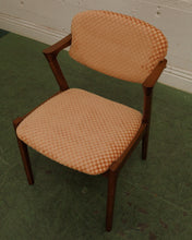 Load image into Gallery viewer, TRex in Checker Blush