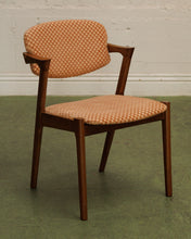 Load image into Gallery viewer, TRex in Checker Blush