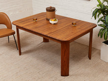 Load image into Gallery viewer, Oak Vintage Dining Table without Leaf