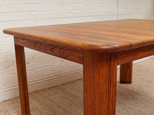 Load image into Gallery viewer, Oak Vintage Dining Table without Leaf