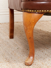Load image into Gallery viewer, Medium Size Wing Back Leather Chair