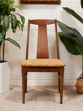 Load image into Gallery viewer, Walnut 5 Piece Dining Set