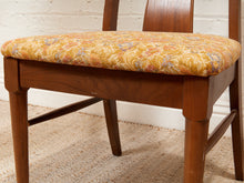Load image into Gallery viewer, Walnut 5 Piece Dining Set