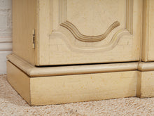 Load image into Gallery viewer, Vintage Pie Safe Hutch