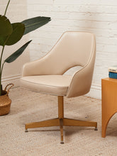 Load image into Gallery viewer, Set of 4 Saarinen Style Vintage Chairs