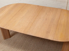 Load image into Gallery viewer, Oak Dining Table with 2 Leaves