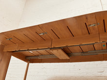 Load image into Gallery viewer, Oak Dining Table with 2 Leaves