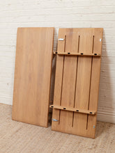 Load image into Gallery viewer, Oak Dining Table with 2 Leaves