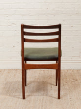 Load image into Gallery viewer, Set of 4 Danish Modern Chairs