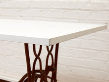 Load image into Gallery viewer, Singer Base Table Desk