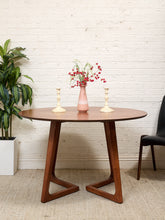 Load image into Gallery viewer, Round Sculptural Leg Dining Table