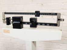 Load image into Gallery viewer, Vintage Scale
