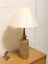 Load image into Gallery viewer, Vintage Mid Century Brown Lamp