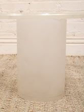 Load image into Gallery viewer, Pedestal table with Glass
