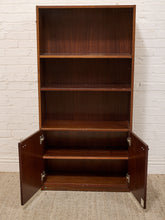 Load image into Gallery viewer, Bookshelf