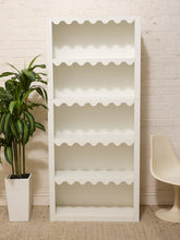Load image into Gallery viewer, White Scalloped Shelf