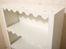Load image into Gallery viewer, White Scalloped Shelf