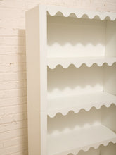 Load image into Gallery viewer, White Scalloped Shelf