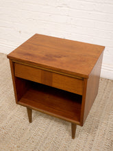 Load image into Gallery viewer, Walnut Nightstand