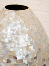 Load image into Gallery viewer, Mother of Pearl Vase