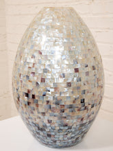 Load image into Gallery viewer, Mother of Pearl Vase