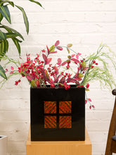 Load image into Gallery viewer, Large Planter in Black