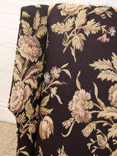Load image into Gallery viewer, Floral Vintage Chair