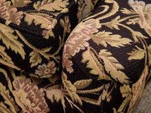 Load image into Gallery viewer, Floral Vintage Chair