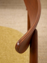Load image into Gallery viewer, Set a Five Mid-Century Modern Walnut Boomerang Dining Chairs