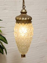 Load image into Gallery viewer, Vintage Pineapple Hanging Lamp