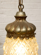 Load image into Gallery viewer, Vintage Pineapple Hanging Lamp