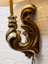 Load image into Gallery viewer, Hollywood Regency Sconce