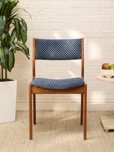 Load image into Gallery viewer, Set of 5 Vintage Danish Modern Teak Dining Chairs