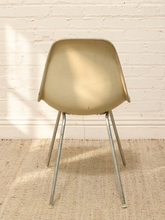 Load image into Gallery viewer, Charles & Ray Eames DKX Wire Chair for Herman Miller