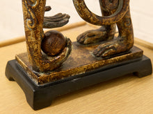Load image into Gallery viewer, Pair of Vintage Hollywood Regency Monkey Table Lamps