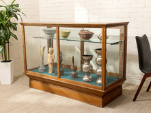 Load image into Gallery viewer, Art Deco tiger oak mercantile display cabinet with glass top and large glass panels framed in richly figured warm oak