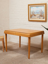 Load image into Gallery viewer, Vintage Solid Bitch Dining Table