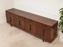 Load image into Gallery viewer, Monte Verde Young Vintage Credenza