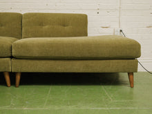 Load image into Gallery viewer, 3 Piece Sinatra Sofa