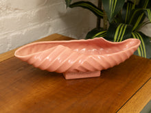Load image into Gallery viewer, 1950’s California Pottery Pink Shell
