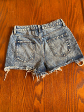 Load image into Gallery viewer, Denim Cut Off Shorts (S)