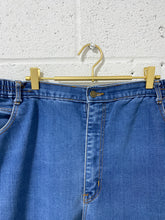 Load image into Gallery viewer, Vintage Denim Pants (24W)