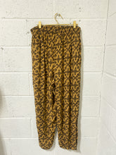 Load image into Gallery viewer, Gold and Black Floral Comfy Pants (22W)