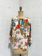 Load image into Gallery viewer, Vintage Blush Pink Floral Blouse