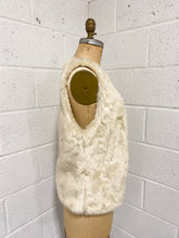 Load image into Gallery viewer, Faux Fur Vest (M)