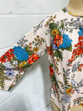 Load image into Gallery viewer, Vintage Blush Pink Floral Blouse