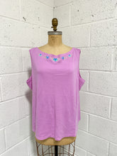 Load image into Gallery viewer, Pink Tank with Floral Detail (20-22W)