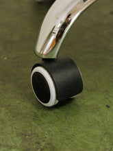 Load image into Gallery viewer, Black Square Tufted Office Chair