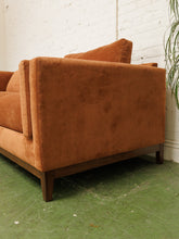 Load image into Gallery viewer, Lisette Sectional with Bumper chaise in Sienna